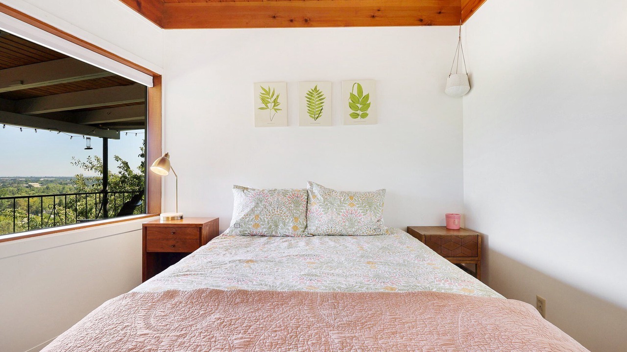 Photo of Bedroom in Benton Tract