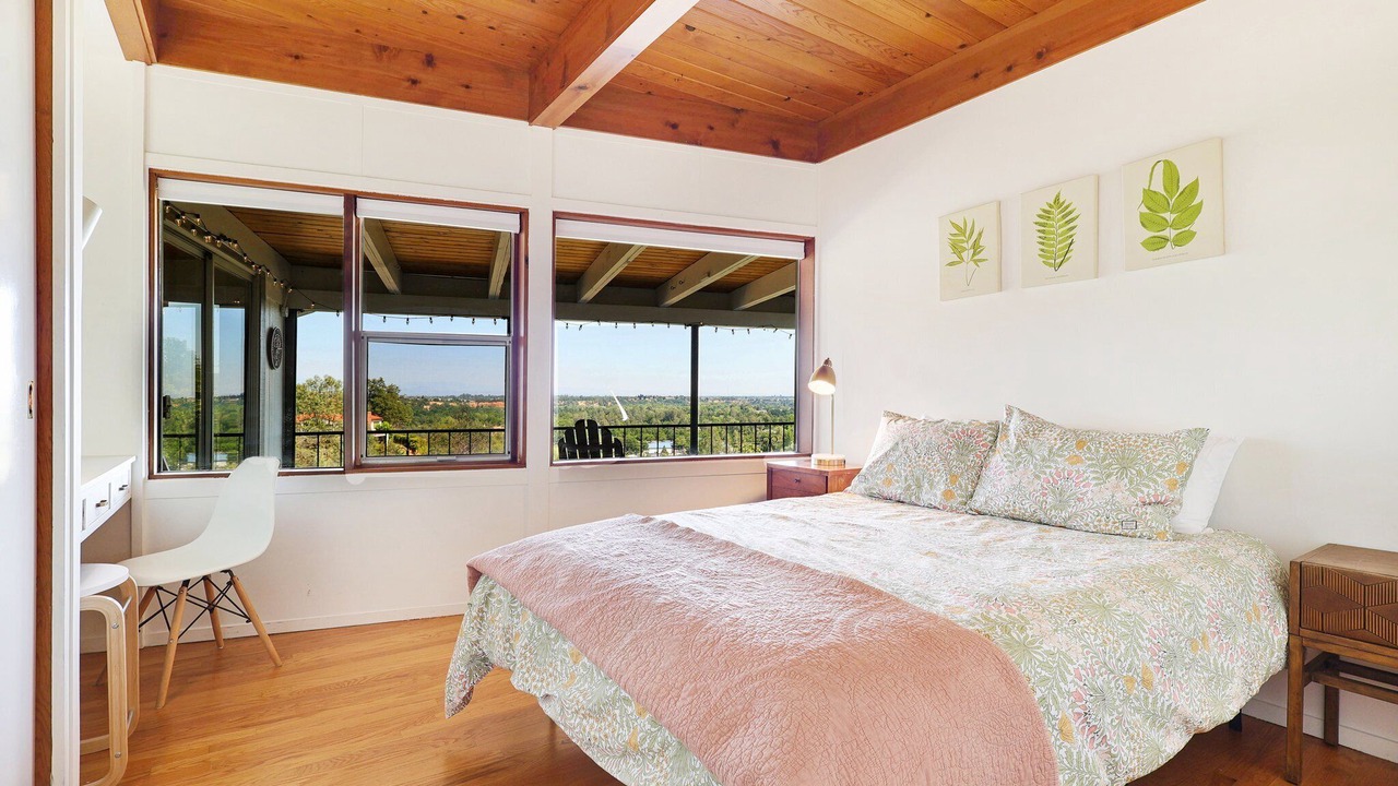 Photo of Bedroom in Benton Tract