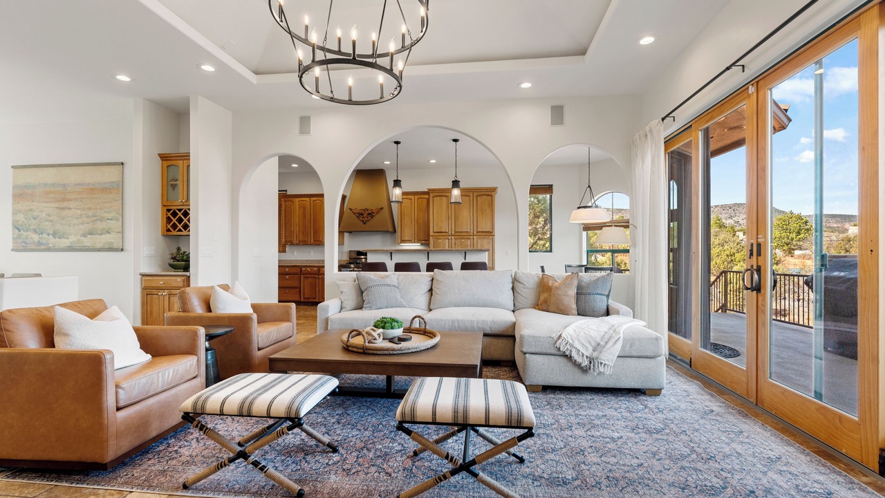 Photo of Livingroom in Oak Creek