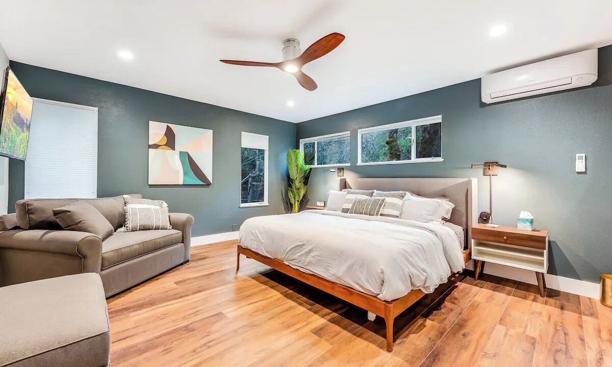 Photo of Bedroom in Santa Rosa
