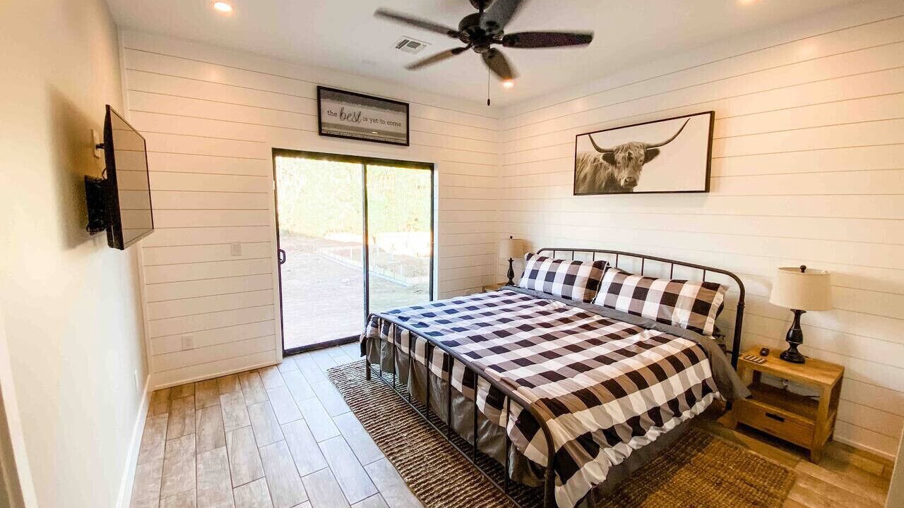 Photo of Bedroom in Camelback East