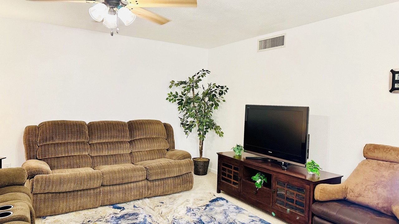Photo of Livingroom in Fortuna Foothills