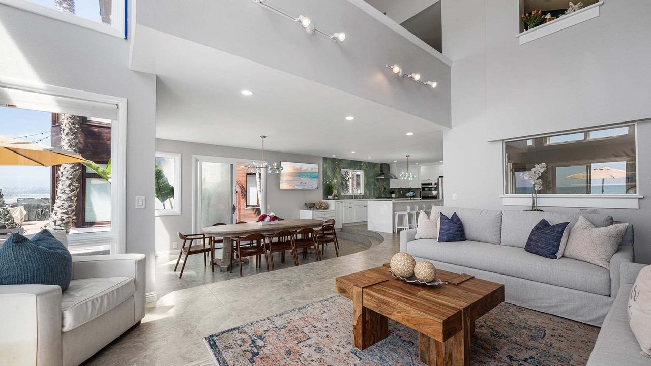 Photo of Livingroom in Capistrano Beach
