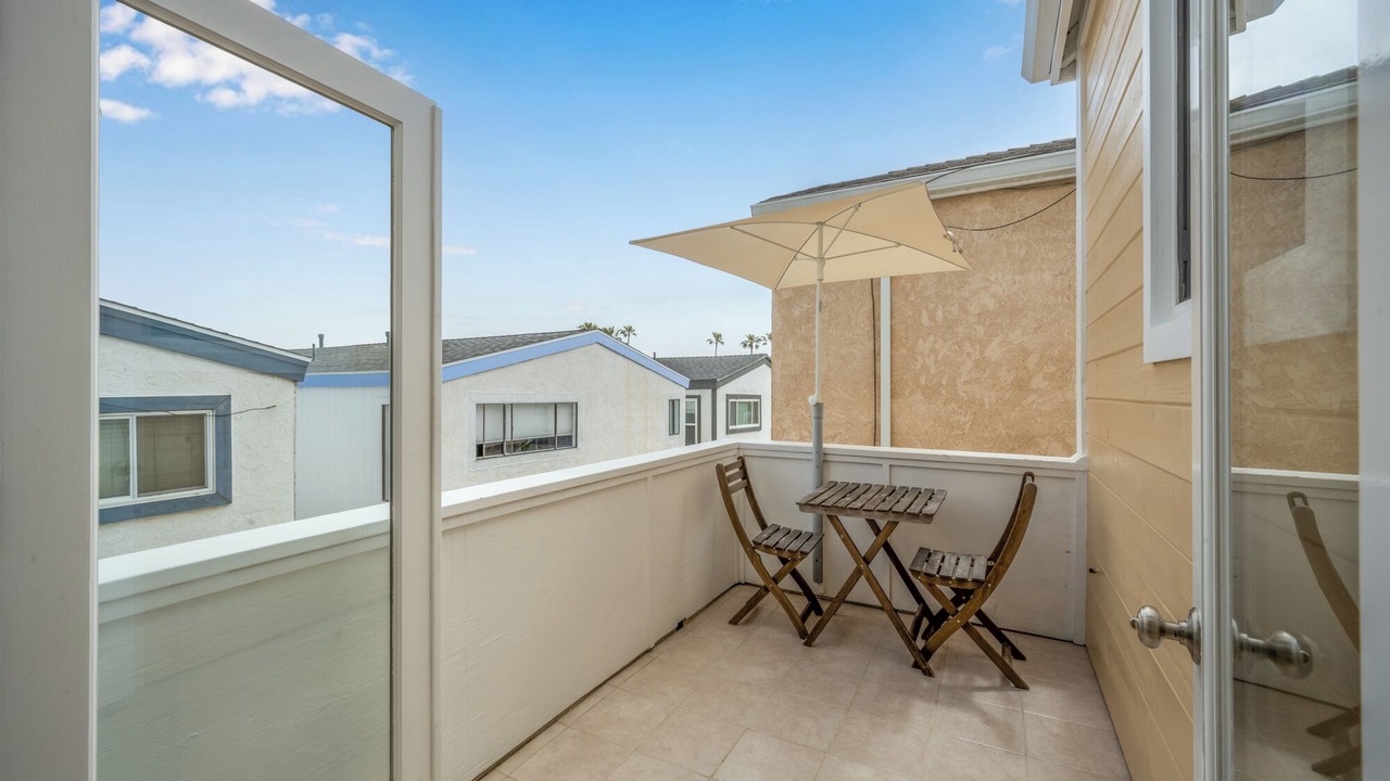 Photo of Outdoor in Newport Shores