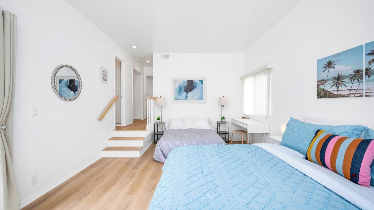 Photo of Bedroom in Newport Shores
