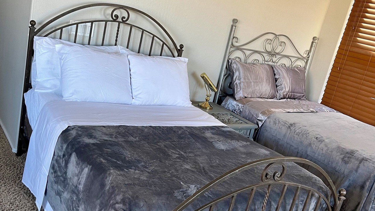 Photo of Bedroom in Sunset Farms