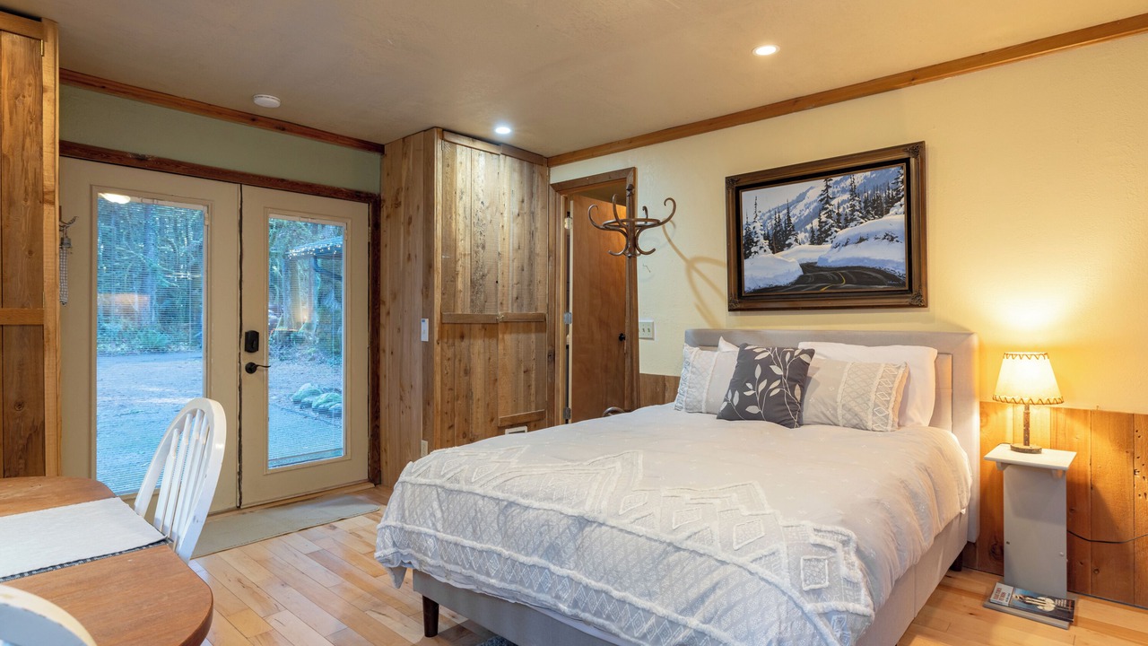 Photo of Bedroom in Welches