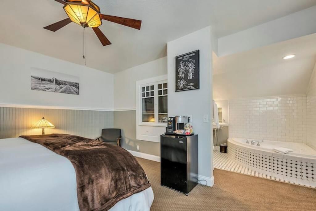 Photo of Bedroom in Calistoga