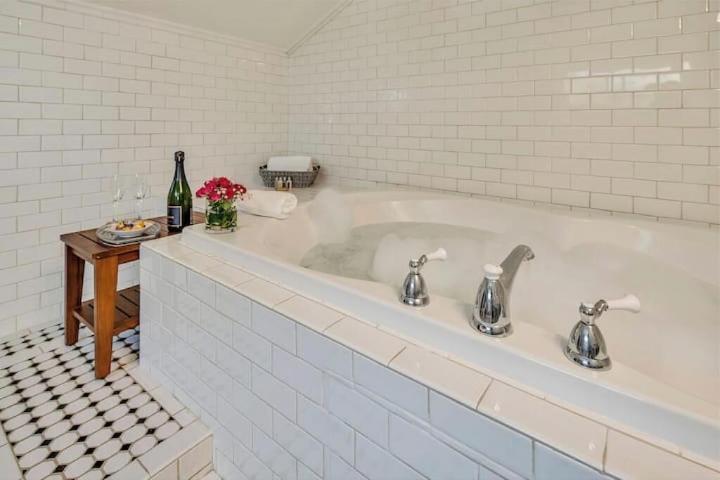 Photo of Bathroom in Calistoga