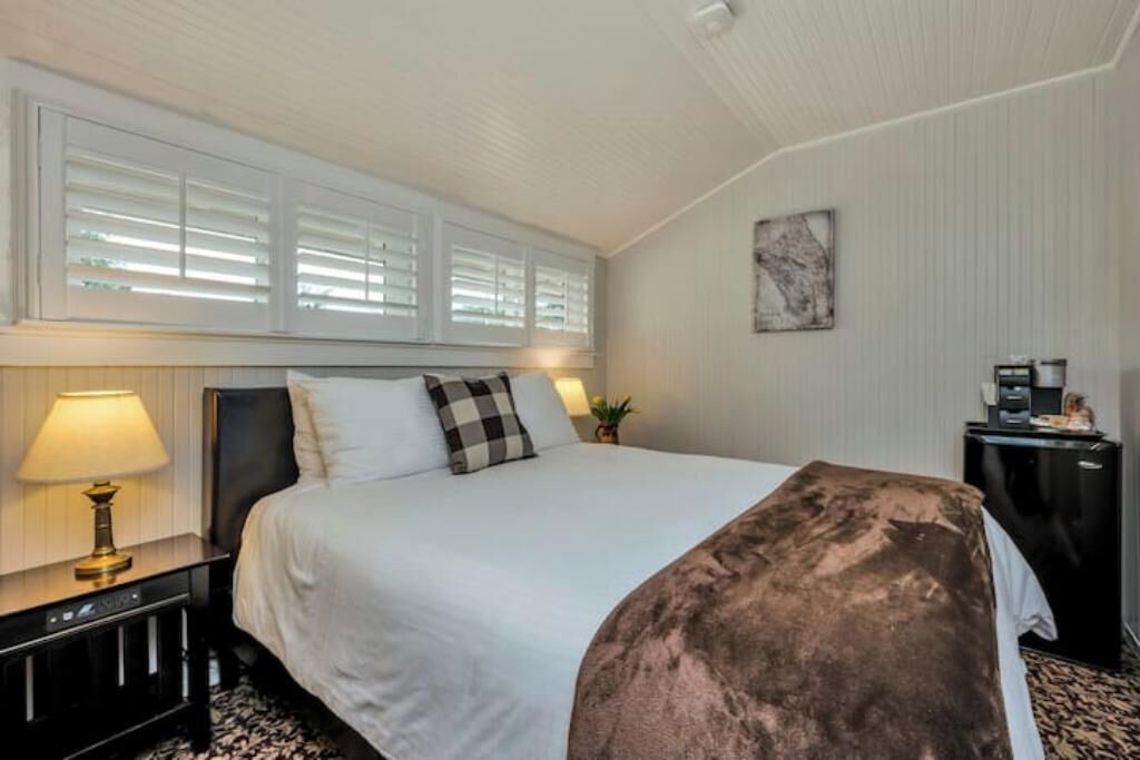 Photo of Bedroom in Calistoga