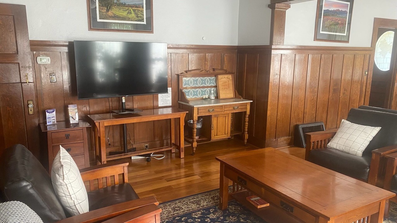 Photo of Livingroom in Calistoga