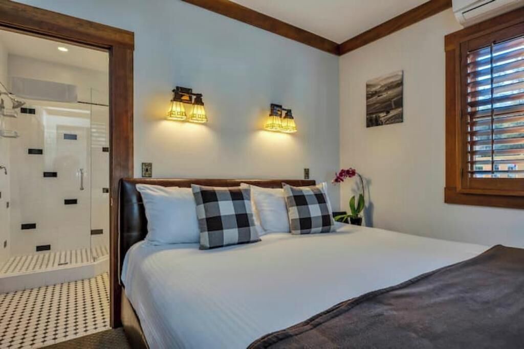 Photo of Bedroom in Calistoga