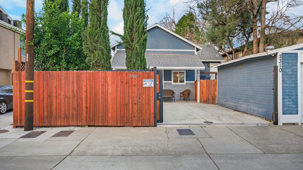 Photo of Outdoor in Midtown Sacramento