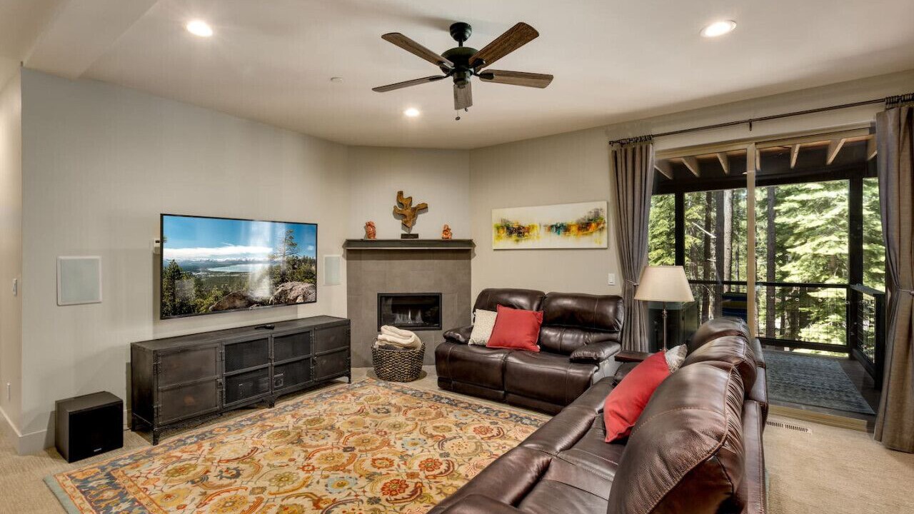 Photo of Bedroom in Country Club Estates