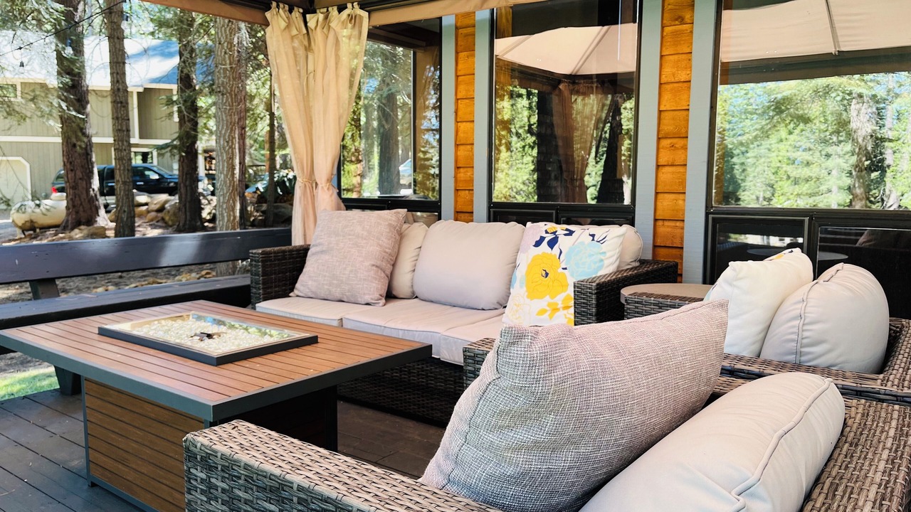 Photo of Patio Balcony in Lake Almanor West