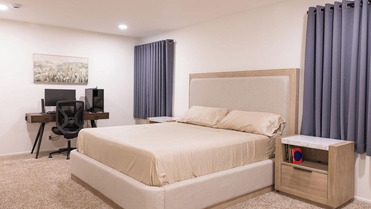 Photo of Bedroom in Fountain Valley