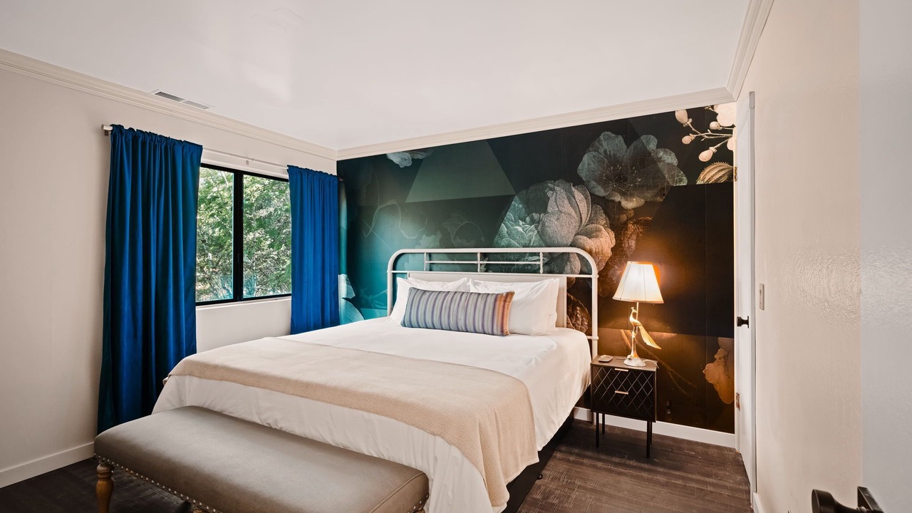 Photo of Bedroom in Cobb