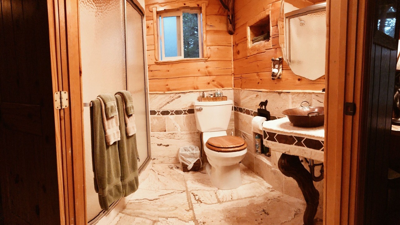 Photo of Bathroom in Lakehead