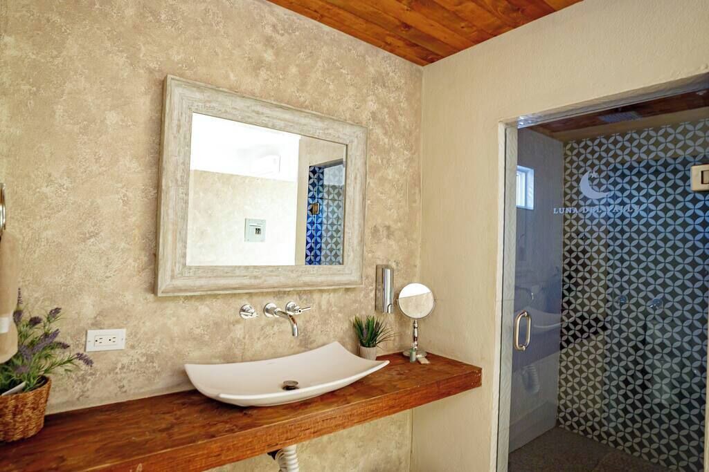 Photo of Bathroom in Valle de Guadalupe