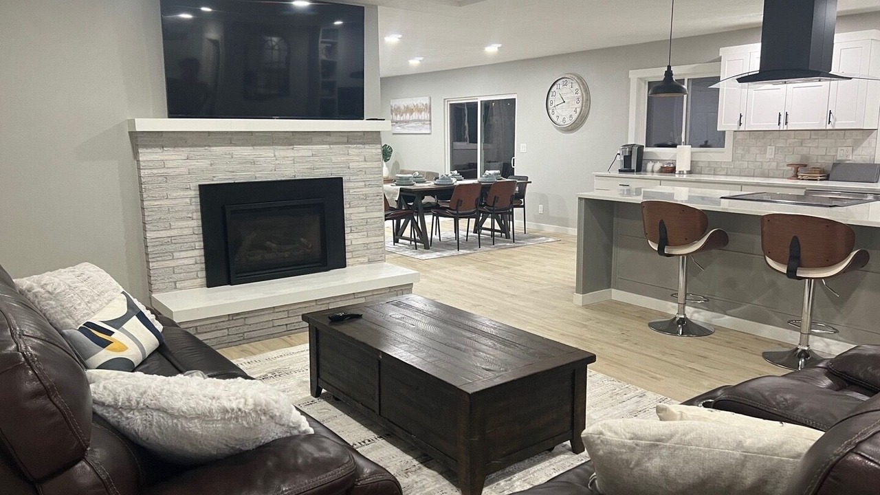 Photo of Livingroom in Aloha