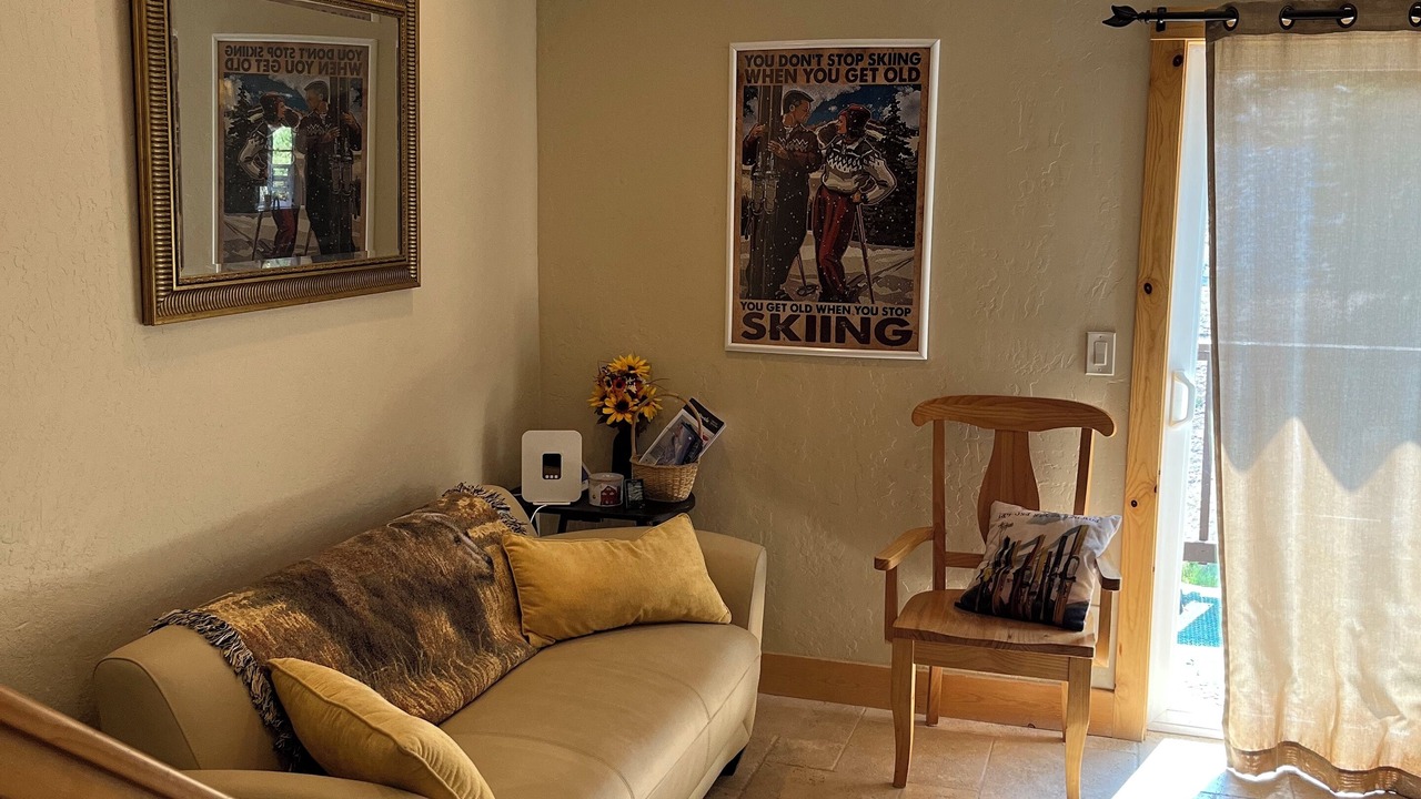Photo of Livingroom in Tahoe Village