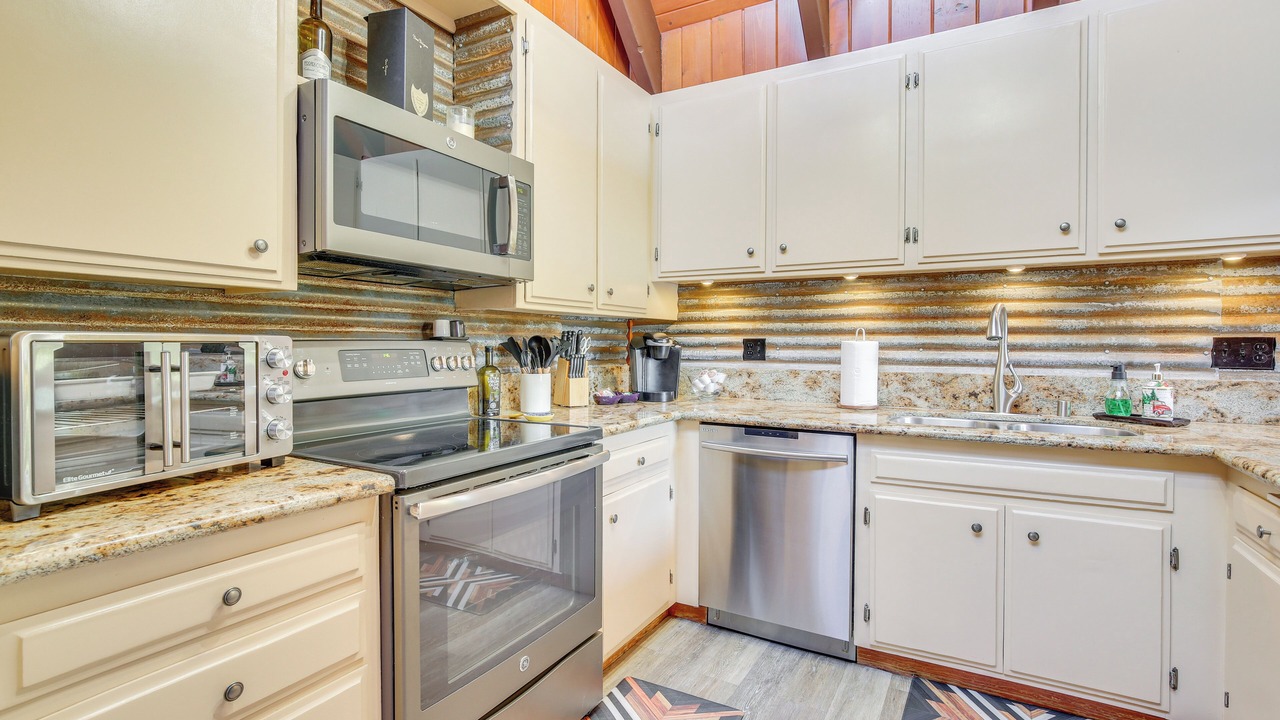 Photo of Kitchen in Blue Jay