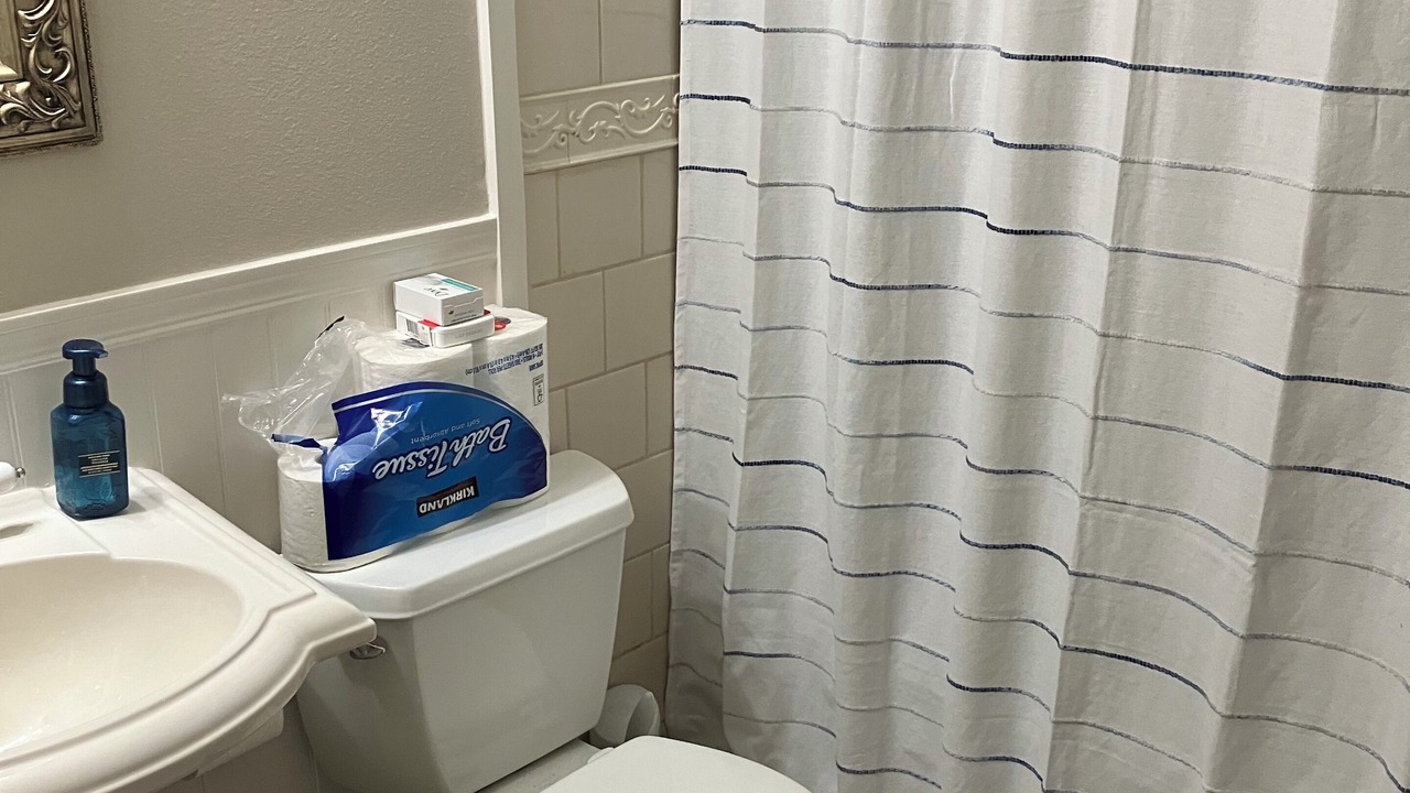 Photo of Bathroom in University Park