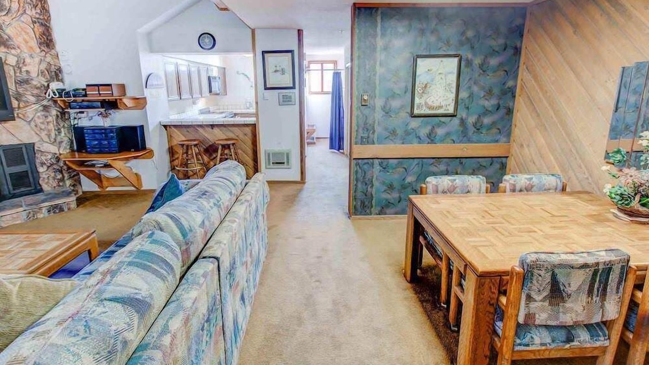 Photo of Livingroom in Mammoth Lakes