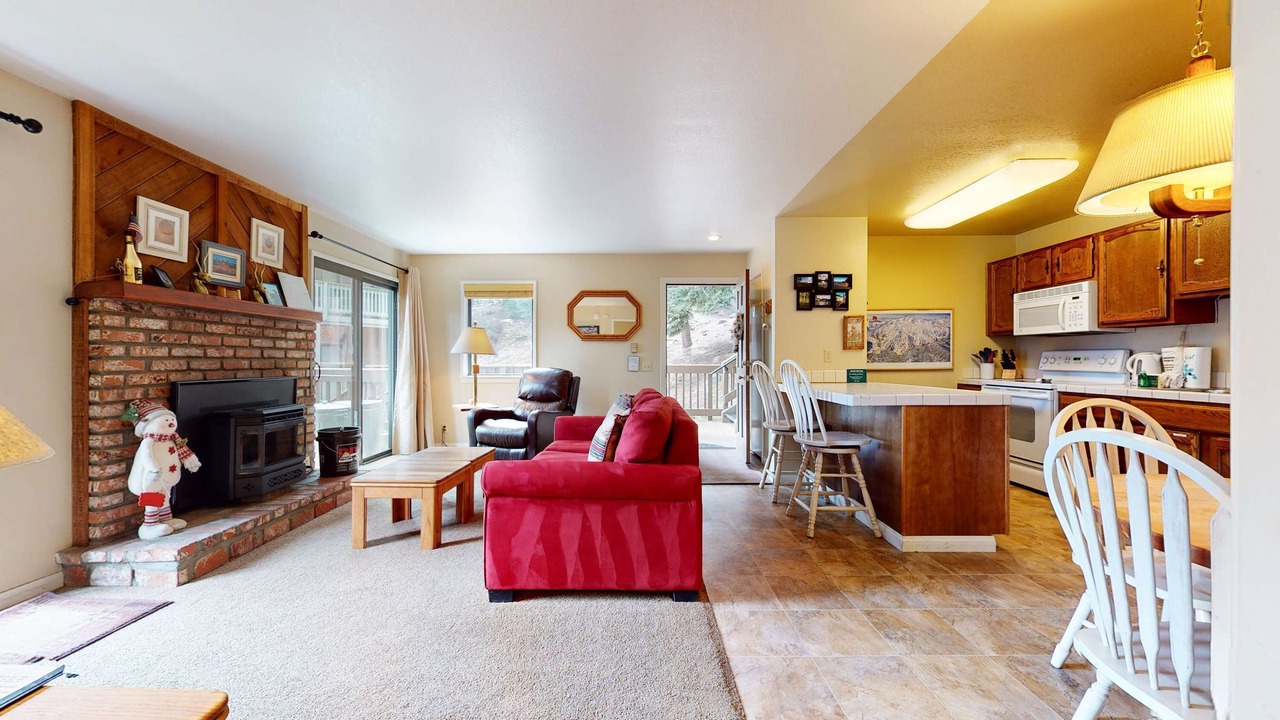 Photo of Livingroom in Mammoth Lakes