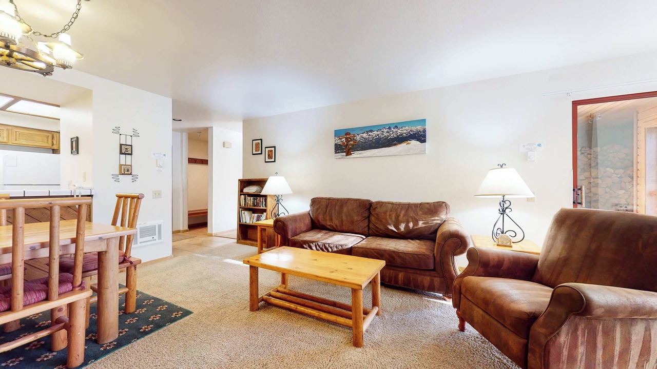 Photo of Livingroom in Mammoth Lakes