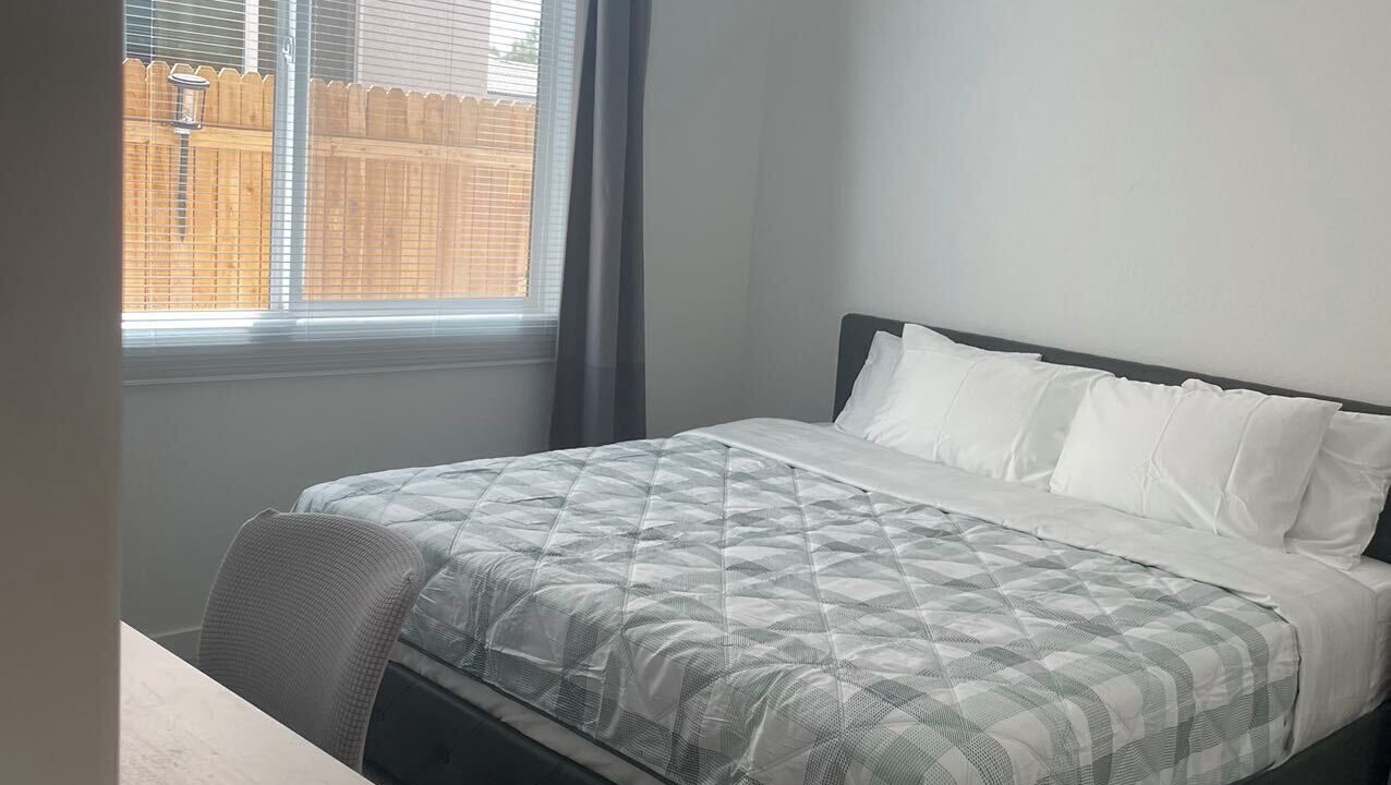 Photo of Bedroom in Raisin