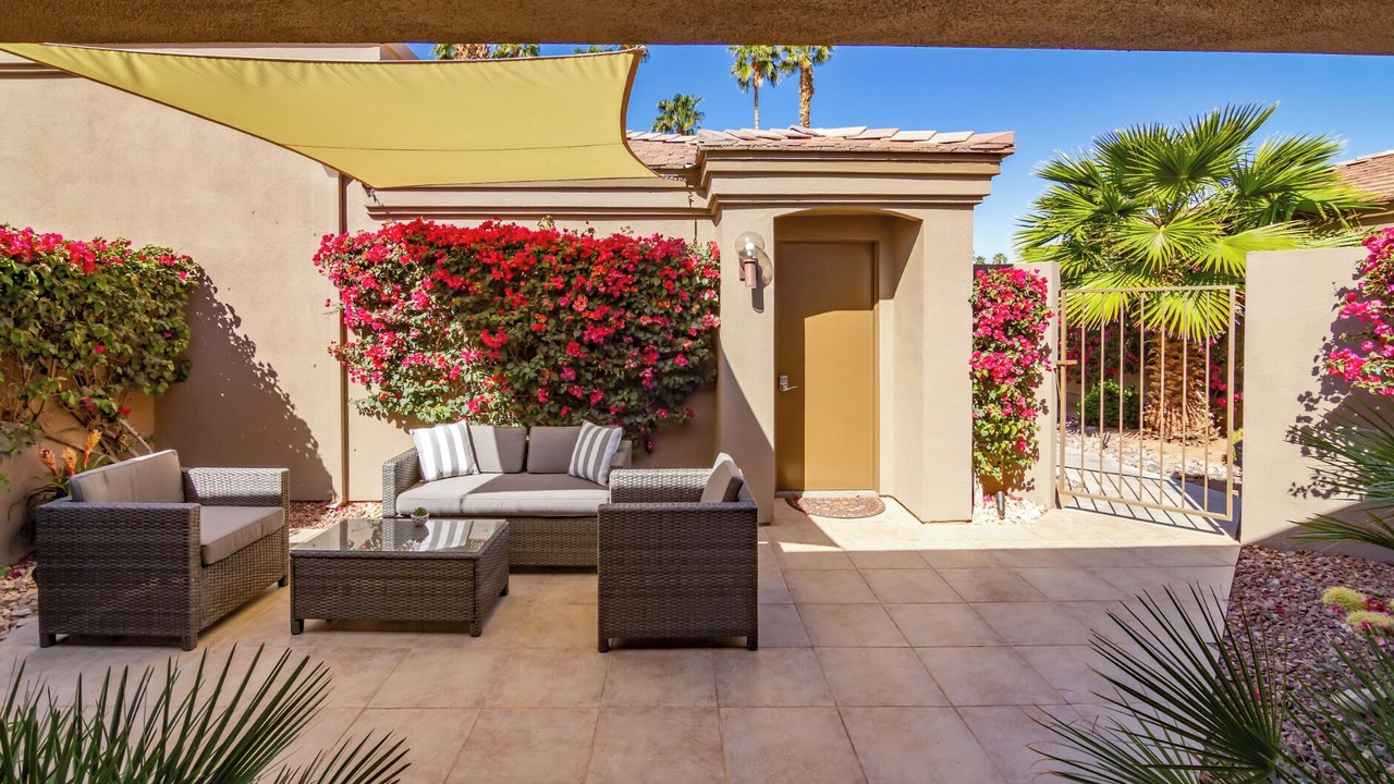 Photo of Patio Balcony in Palm Desert