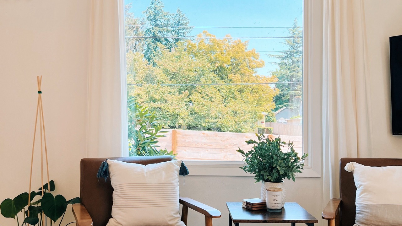Photo of Livingroom in Oak Grove