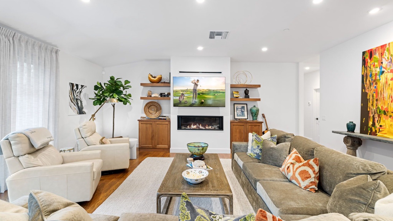 Photo of Livingroom in Del Monte Forest