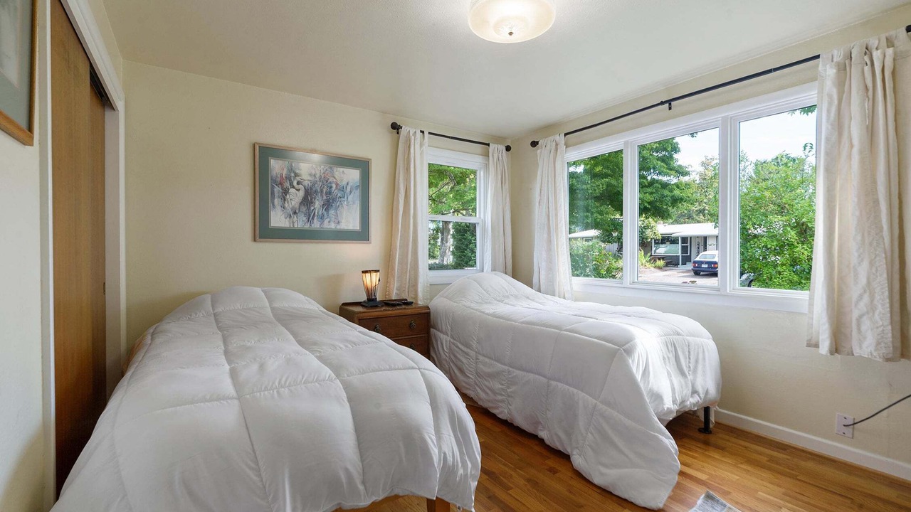 Photo of Bedroom in Friendly