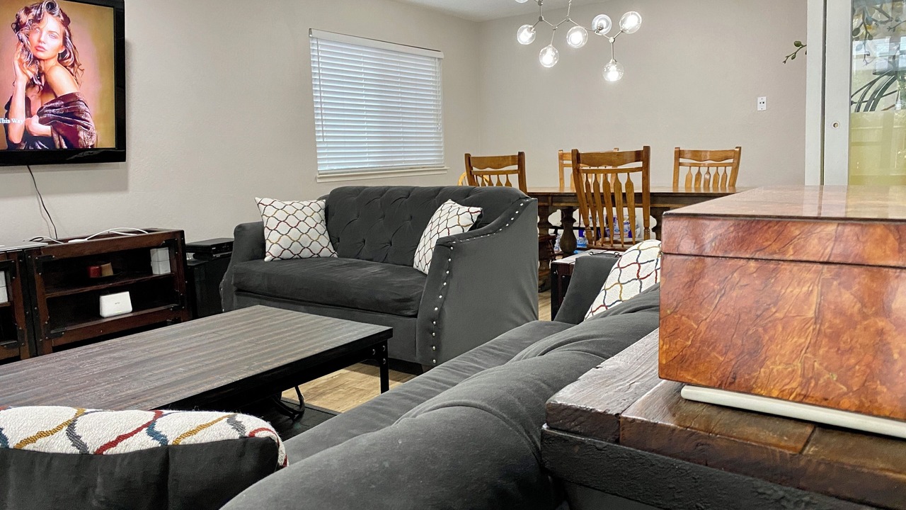 Photo of Livingroom in Raisin