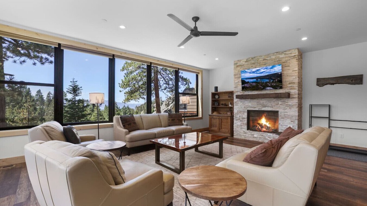 Photo of Livingroom in Tahoe Village