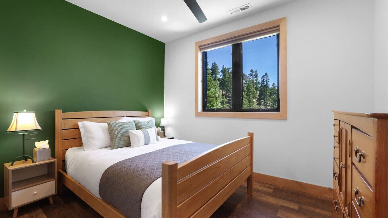 Photo of Bedroom in Tahoe Village