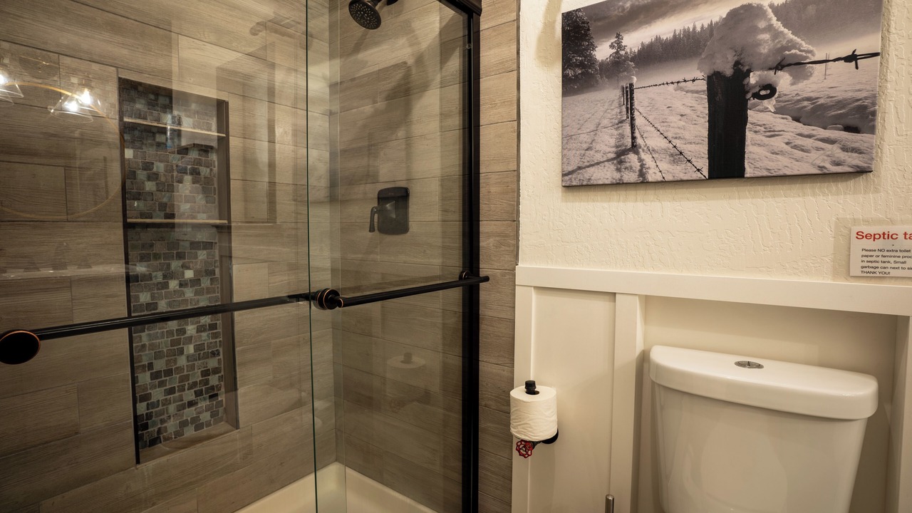 Photo of Bathroom in Dorrington
