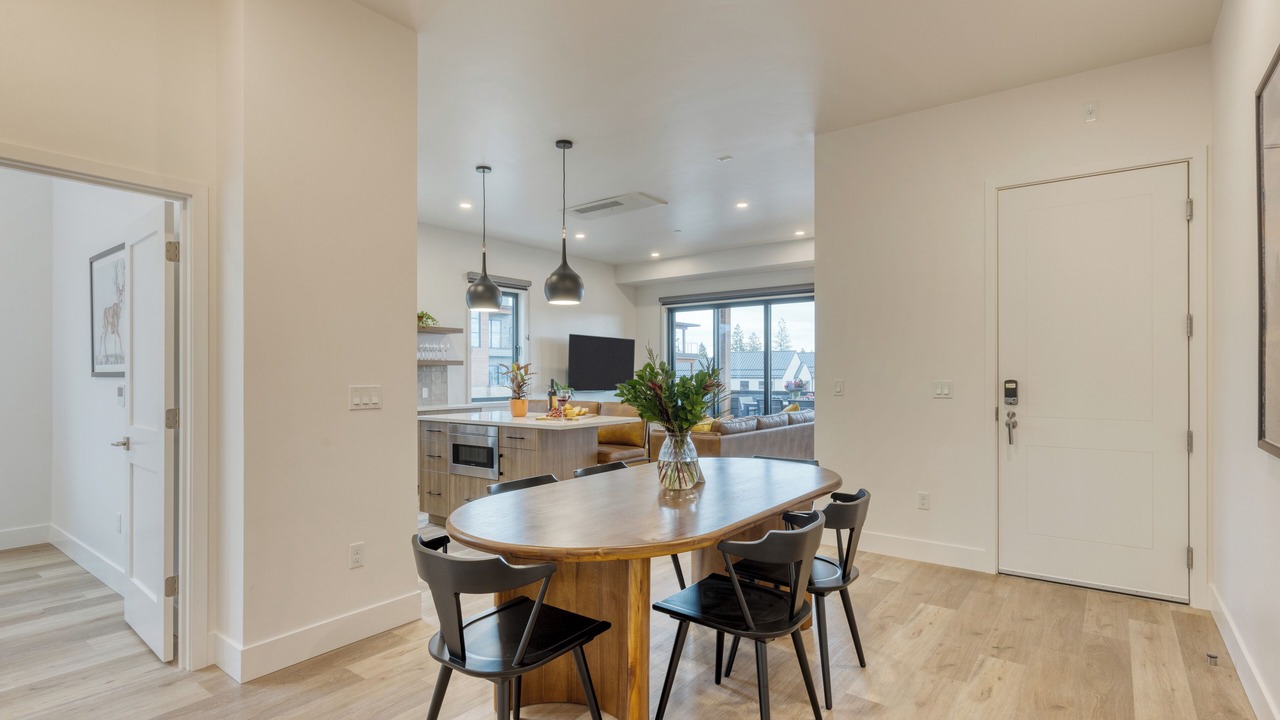 Photo of Livingroom in Bend