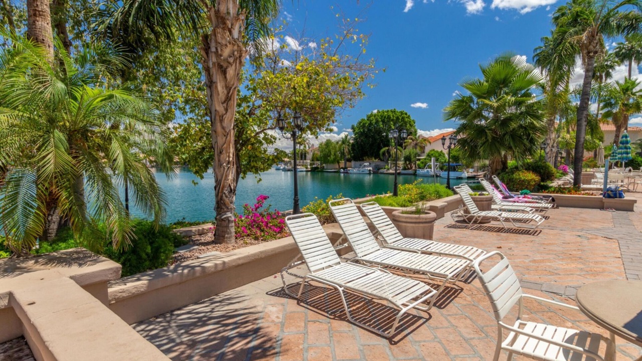 Photo of Patio Balcony in Val Vista Lakes