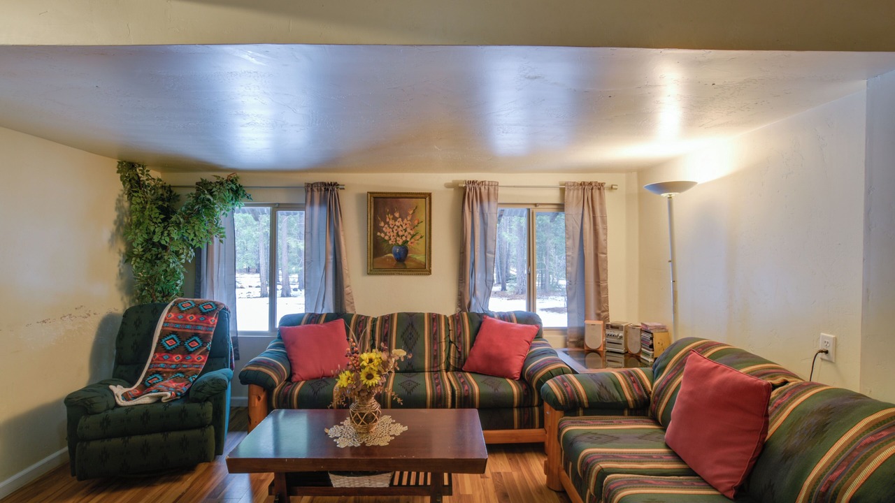 Photo of Livingroom in Butte Meadows