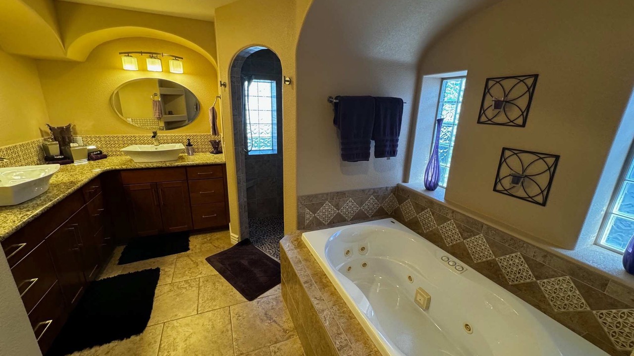 Photo of Bathroom in Moovalya Keys