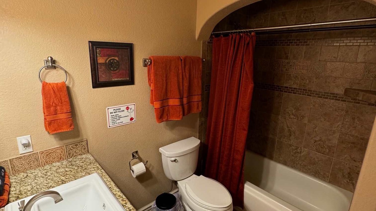 Photo of Bathroom in Moovalya Keys