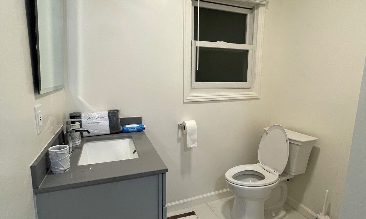 Photo of Bathroom in Mission - Garin