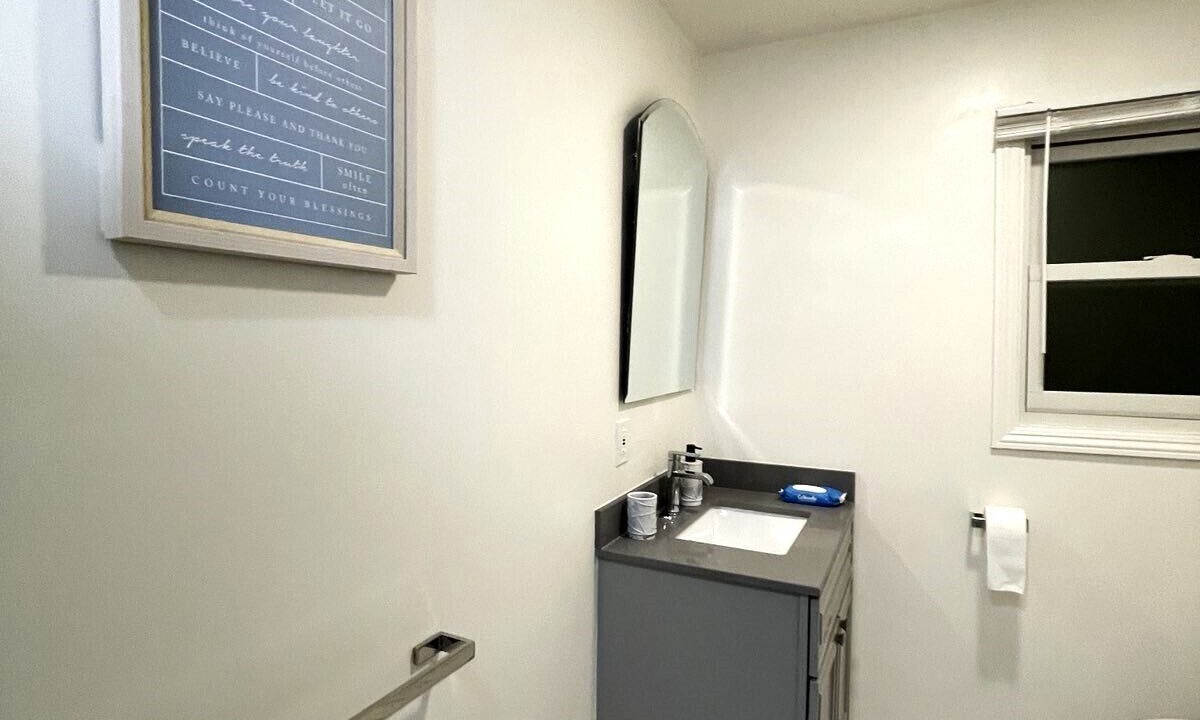 Photo of Bathroom in Mission - Garin