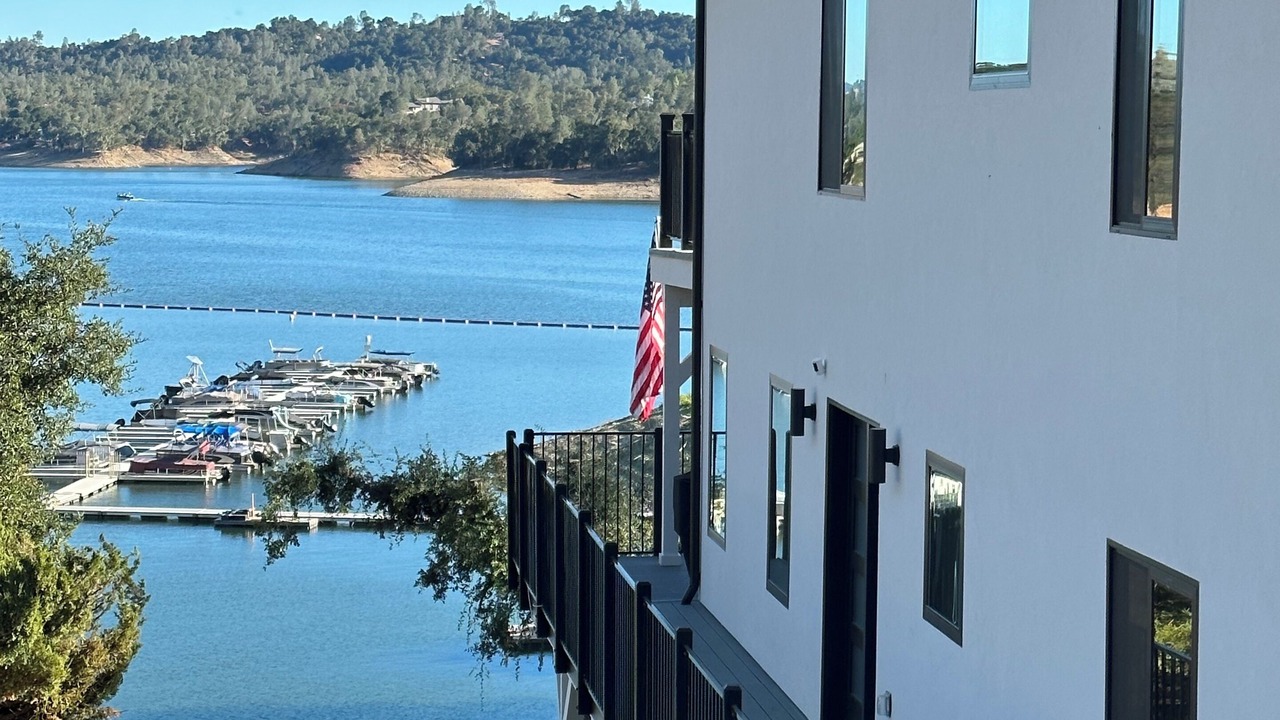 Photo of Outdoor in Oak Shores
