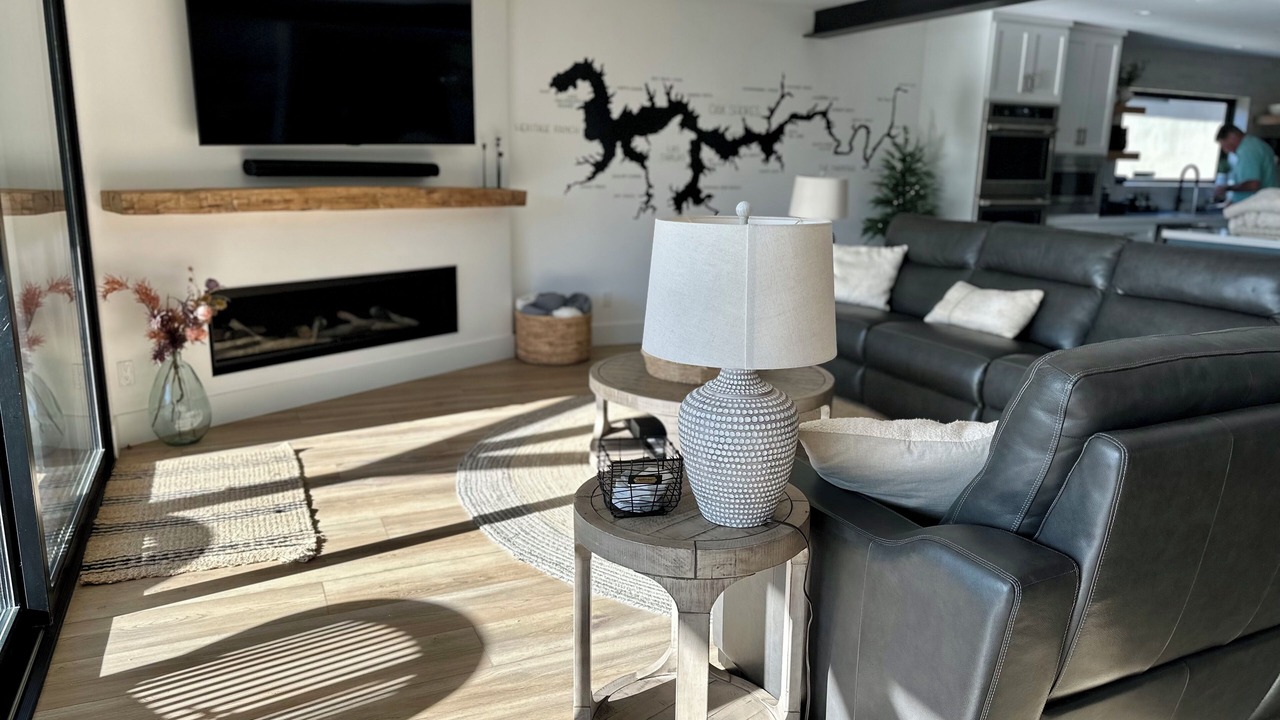 Photo of Livingroom in Oak Shores