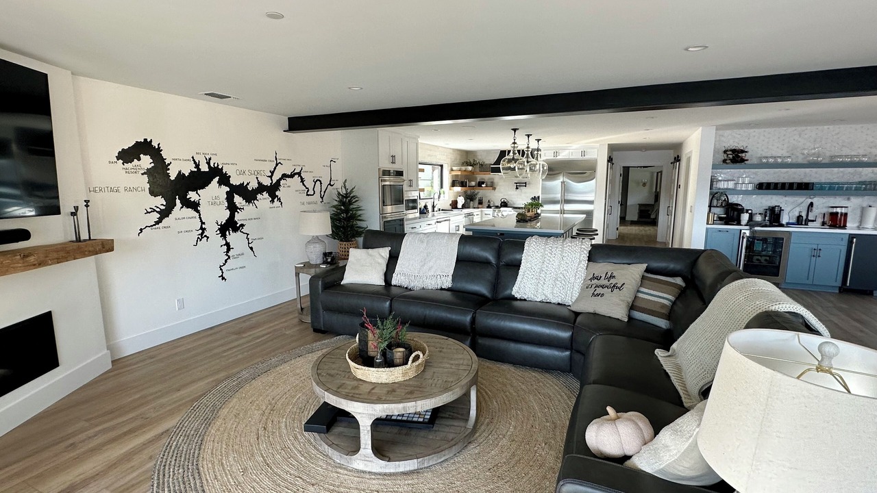 Photo of Livingroom in Oak Shores