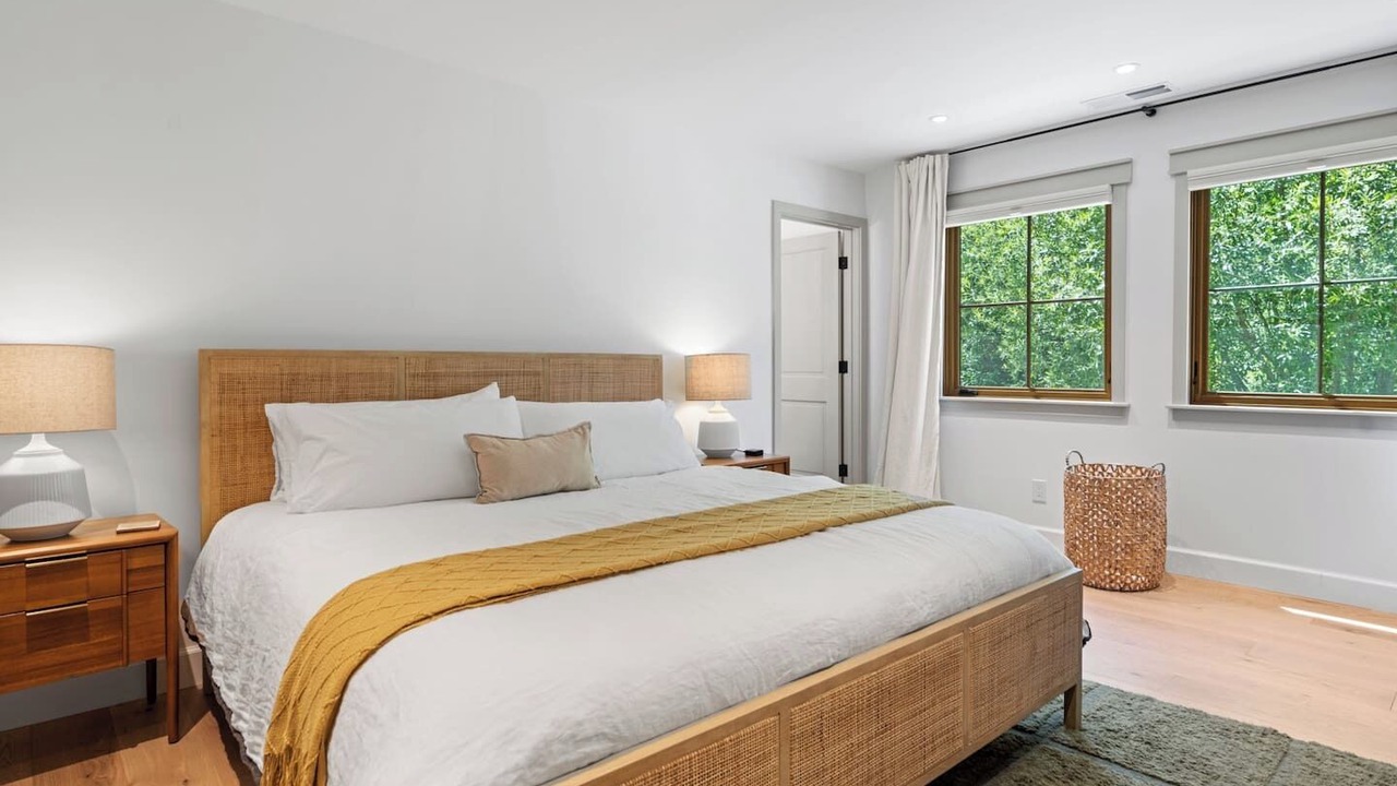 Photo of Bedroom in Freestone